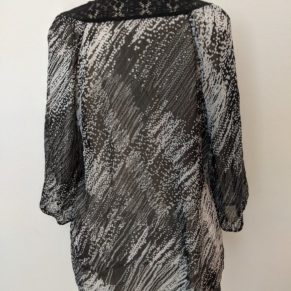 Work! Abstract Print Blouse - Picture 5 of 7